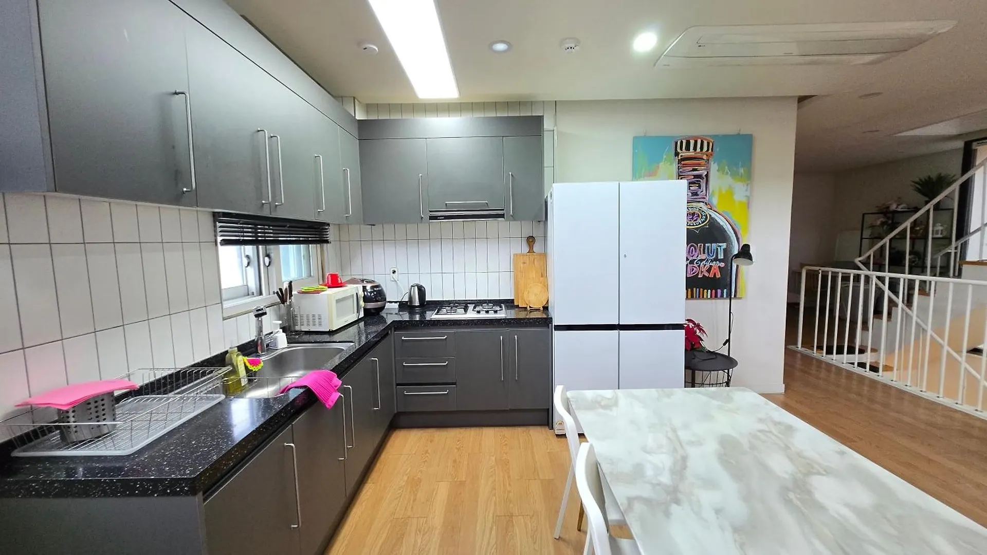 Rare House 1 Hotel Incheon 4*,
