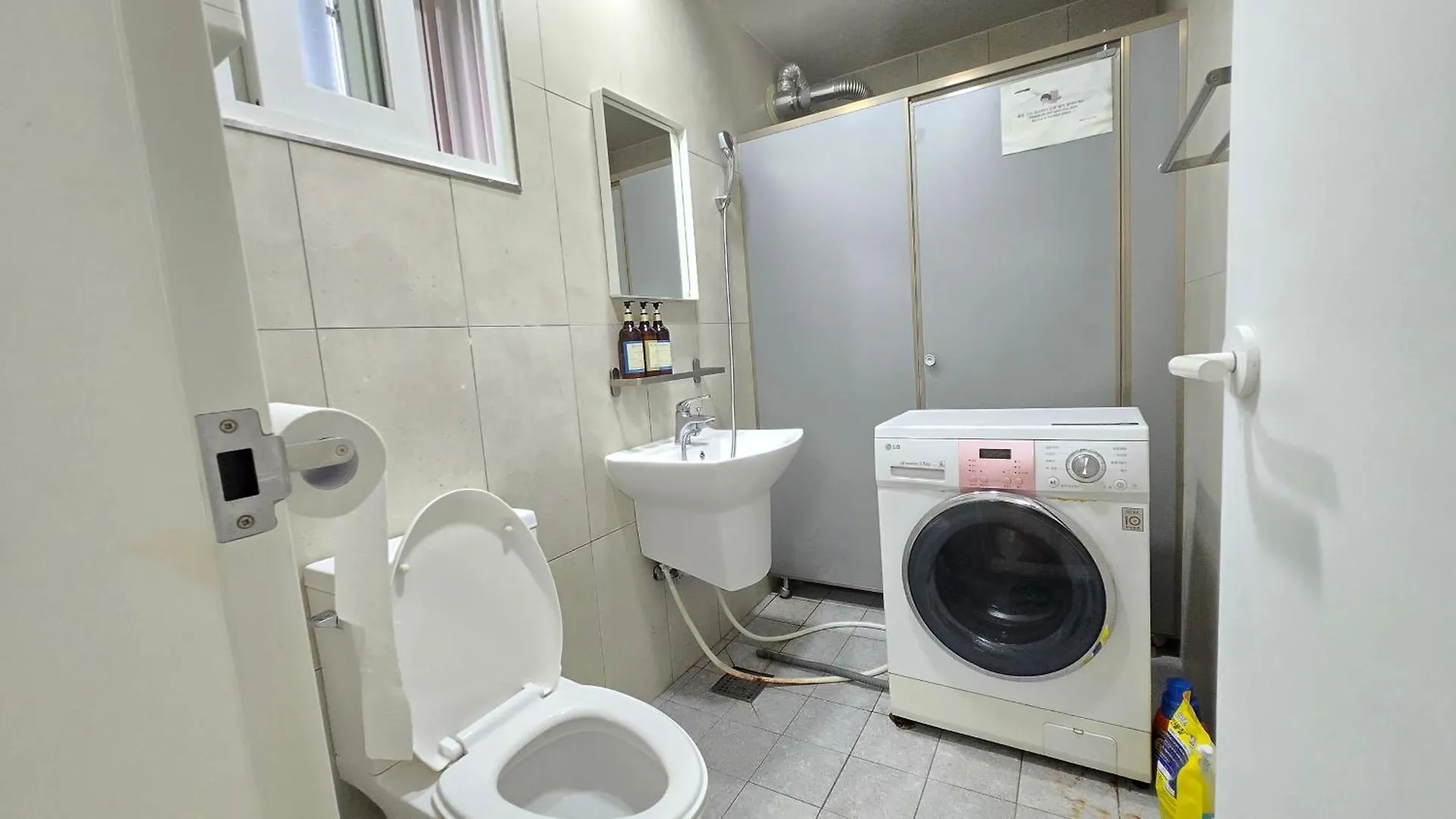 Rare House 1 Hotel Incheon 4*,
