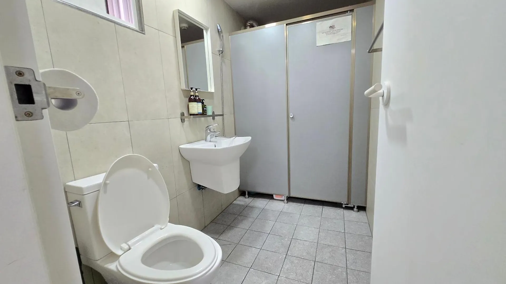 Guest house Rare House 1 Hotel Incheon